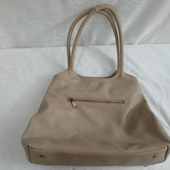 Antik Kraft Cream Shoulder Bag with Slouchy Silhouette - Picture 2 of 15